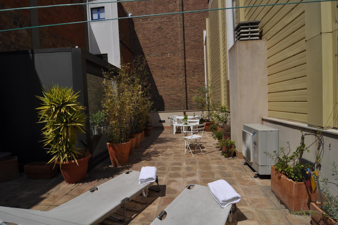 RentBCN Gracia Deluxe Apartment Barcelona Exterior foto